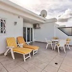 Gigantes Sea View * 산티아고 델 테데