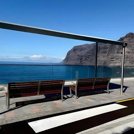 Gigantes Sea View Apartment *